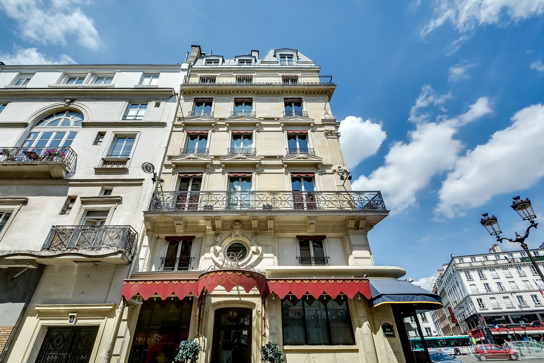 49/facade/Hotel - 4 star - Montmartre.jpg